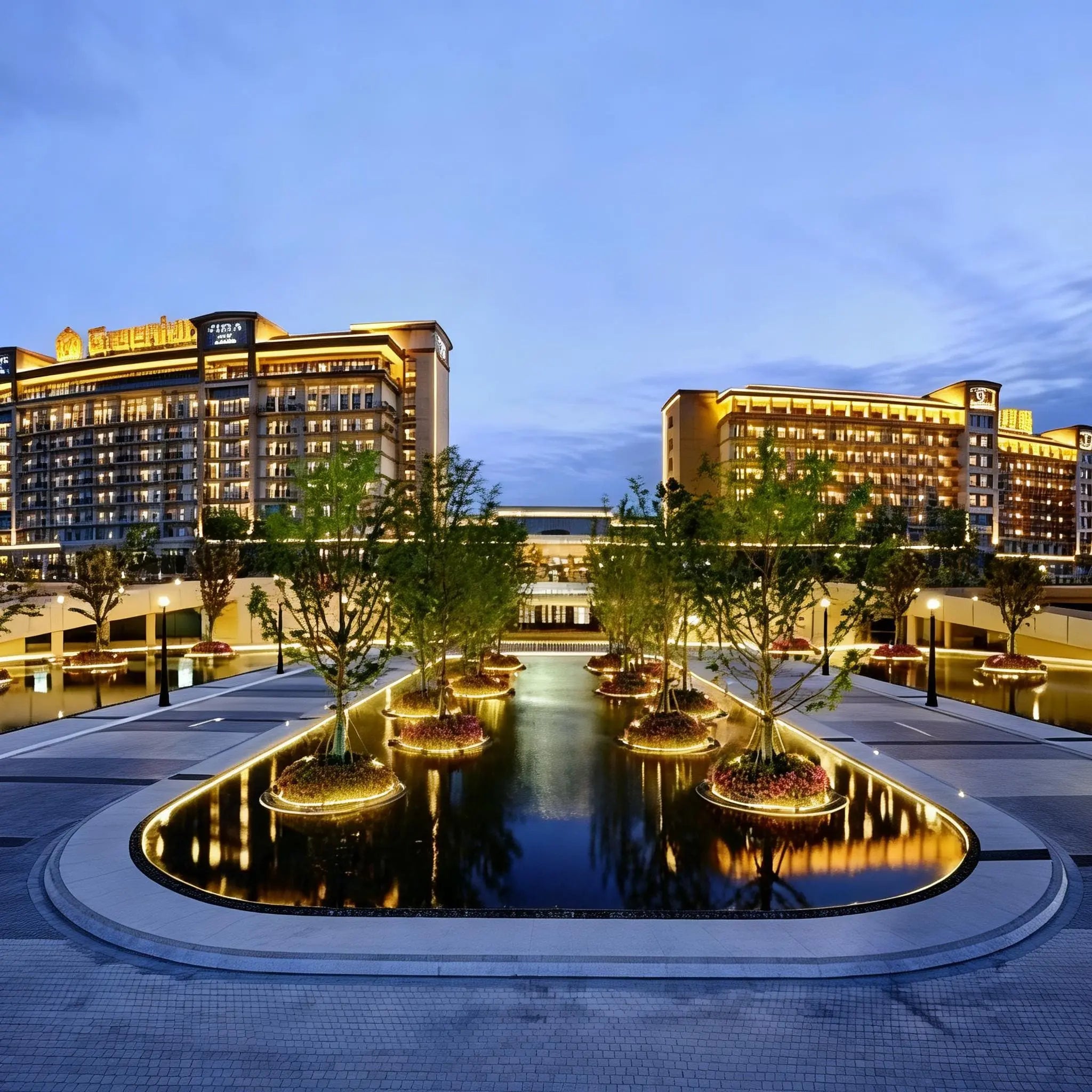 Two nights of deluxe room at Shanghai Sanjia Port Green Pearl Hotel, including a double-person tea-brewing party and one big and one small children's fun park visit